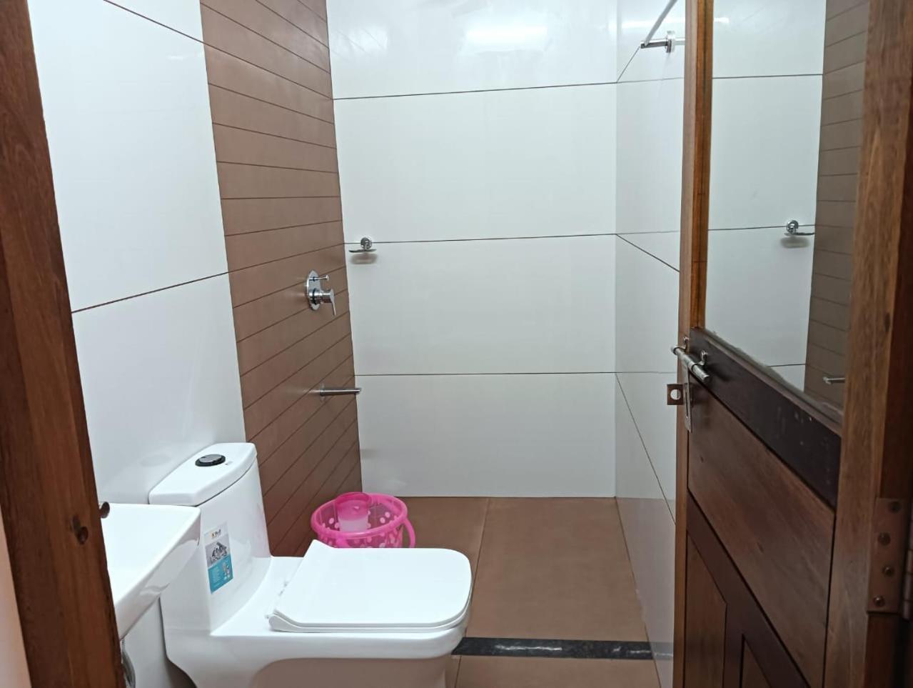 Sagar Beach Villas Home Stay Cherai Beach Esterno foto