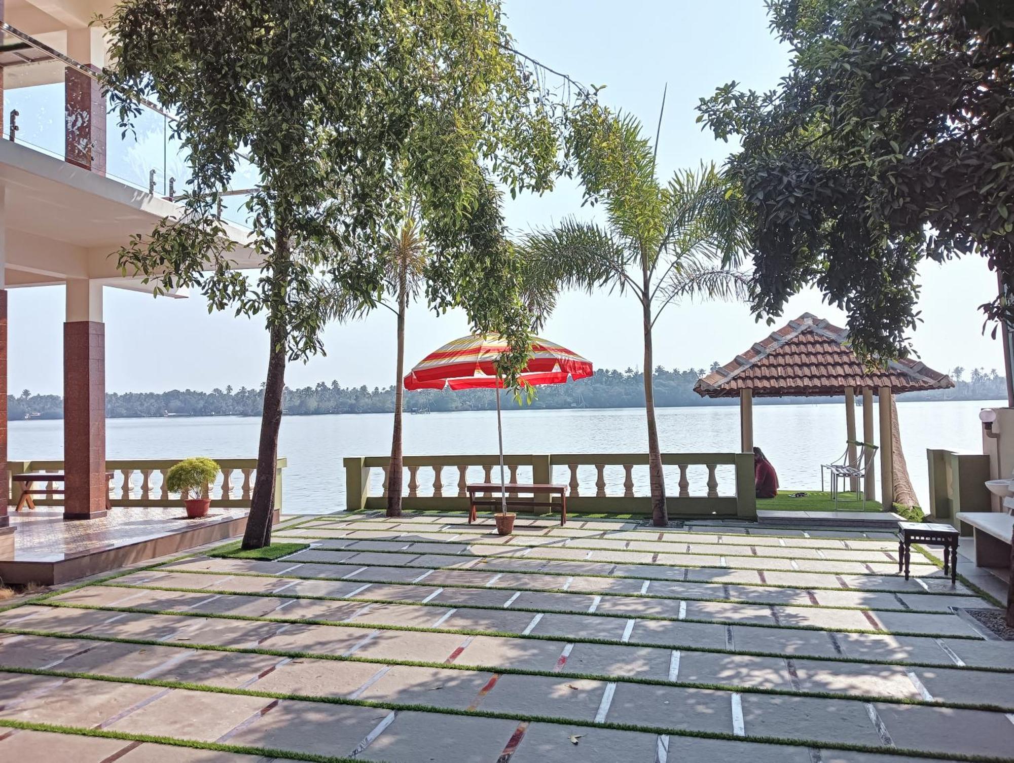 Sagar Beach Villas Home Stay Cherai Beach Esterno foto