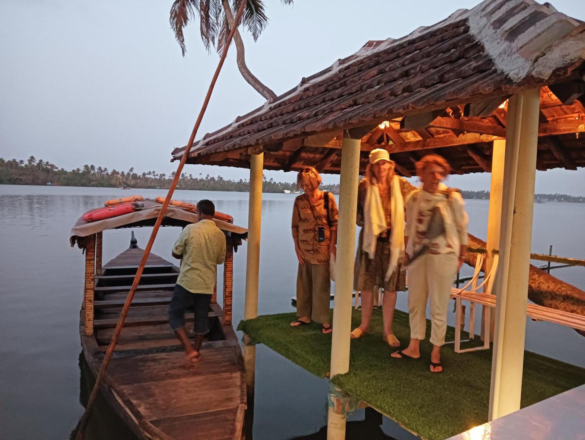 Sagar Beach Villas Home Stay Cherai Beach Esterno foto