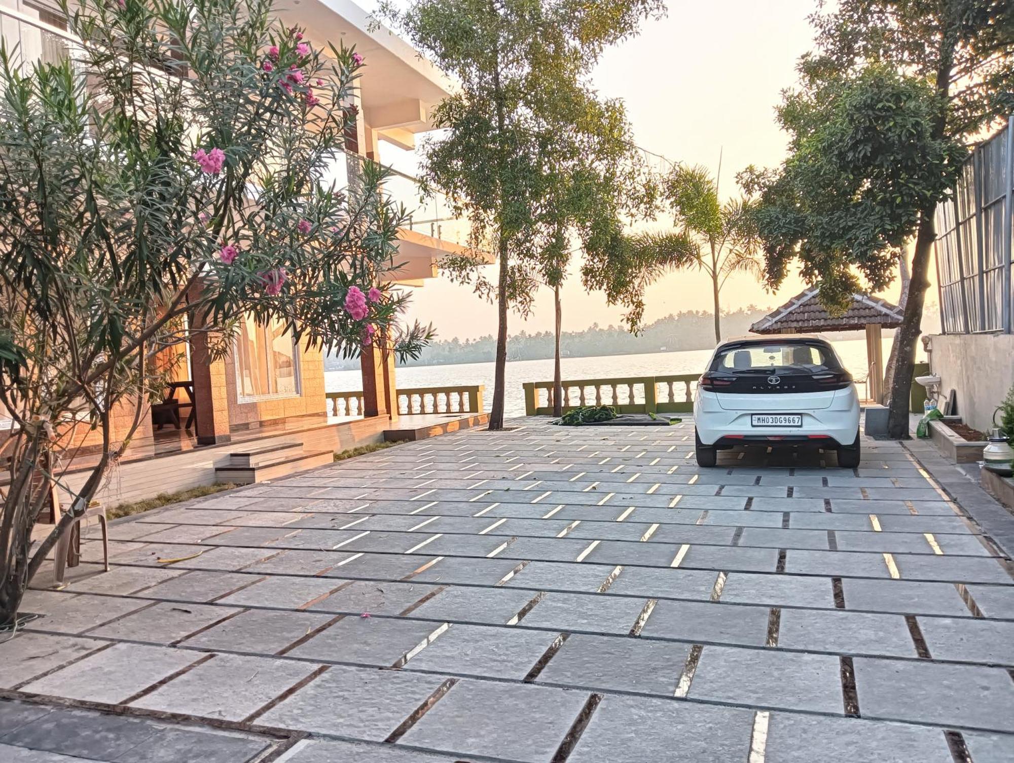 Sagar Beach Villas Home Stay Cherai Beach Esterno foto