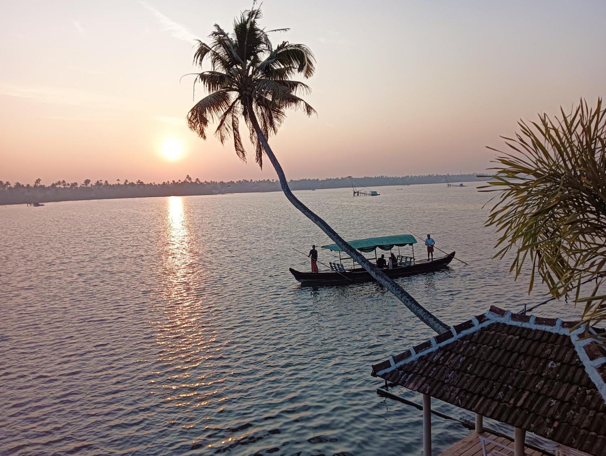 Sagar Beach Villas Home Stay Cherai Beach Esterno foto