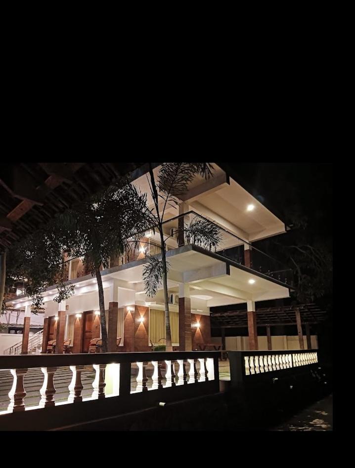 Sagar Beach Villas Home Stay Cherai Beach Esterno foto